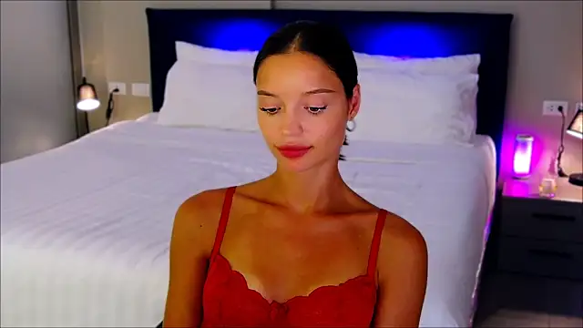 wow Mia online show from February 2025 02:04:01 AM