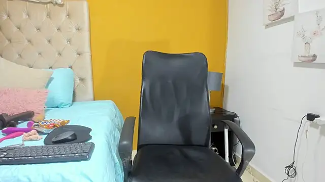 Snapshot of rousse_sexyandhot chatting on January 2026 02:14:01 AM rousse sexyandhot online show from January 2026 02:14:01 AM