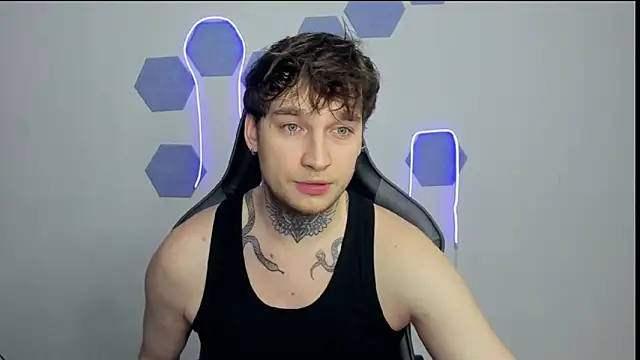 Chris Tyson online show from December 2024 12:43:02 AM