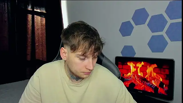 Chris Tyson online show from February 2025 06:04:01 AM