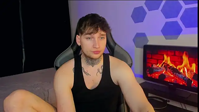 Chris Tyson online show from February 2025 01:28:01 PM