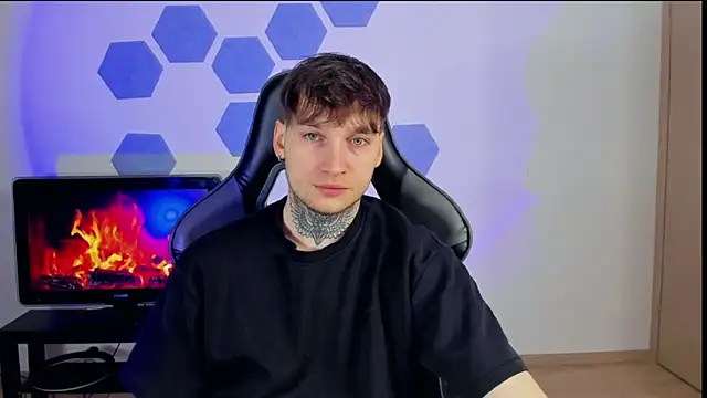 Chris Tyson online show from February 2025 09:33:02 PM