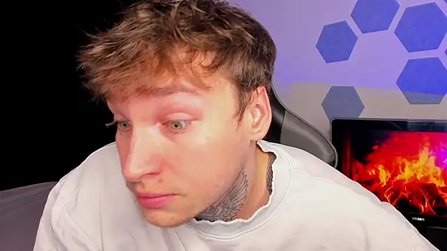 Chris Tyson online show from October 2025 10:12:02 AM