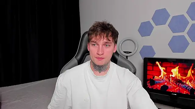 Chris Tyson online show from October 2025 05:55:02 PM