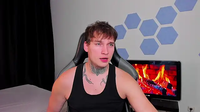 Chris Tyson online show from October 2025 09:25:02 PM