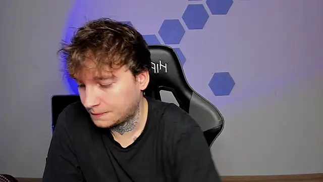 Chris Tyson online show from November 2025 10:36:01 AM