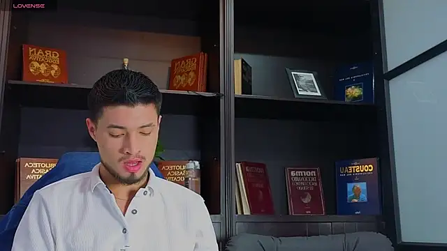 EdwardRoss  online show from September 2025 08:32:01 PM