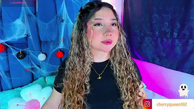 Cherryyquen online show from October 2025 07:49:02 PM