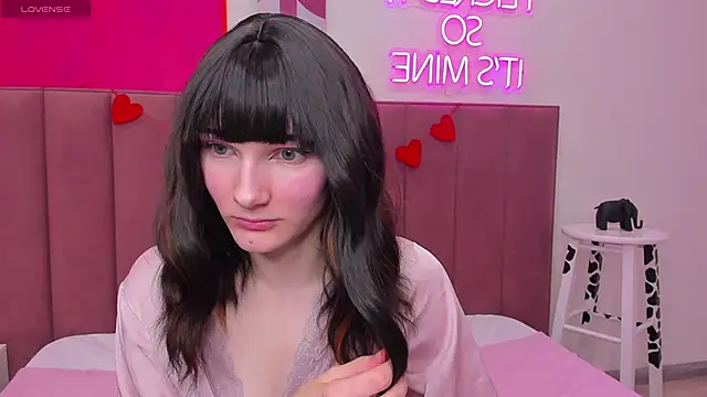 Lili flowerr online show from March 2025 10:06:02 AM