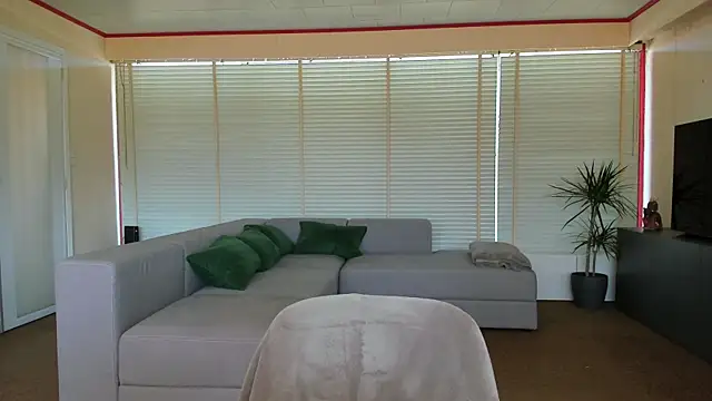 Sheandhim23 online show from March 2025 10:32:01 AM