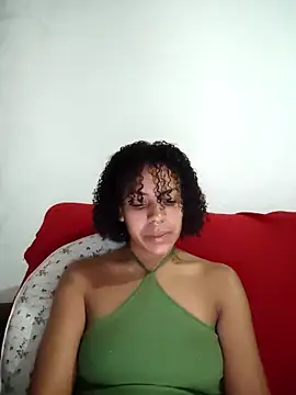 Julia Pretinha online show from May 2026 12:37:01 AM
