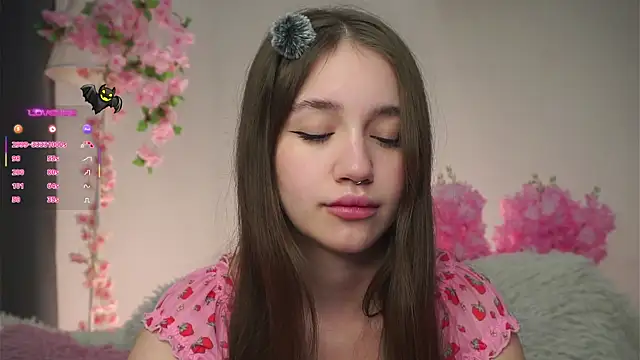 AmiLewis online show from November 2025 01:05:02 AM