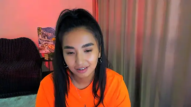 worldofkim online show from February 2025 12:27:02 PM