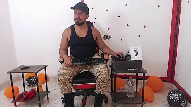 KalethBigDick online show from November 2025 02:43:02 AM