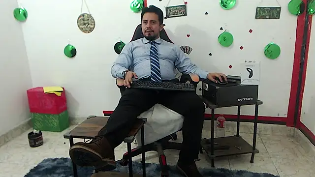 Snapshot of KalethBigDick chatting on June 2026 05:23:02 AM KalethBigDick online show from June 2026 05:23:02 AM