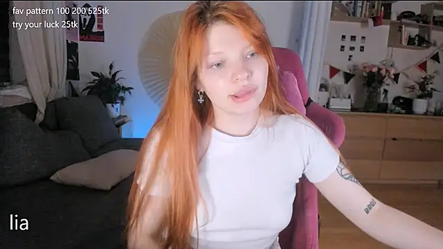 lil lia online show from November 2025 10:34:02 PM