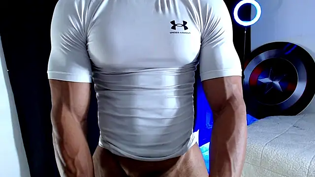 Antonywebb94 online show from November 2025 05:47:02 PM