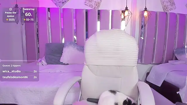 ary cooper  online show from February 2025 04:01:02 PM