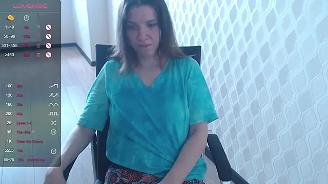 Snapshot of LisaHeart chatting on June 2026 01:46:01 PM LisaHeart online show from June 2026 01:46:01 PM