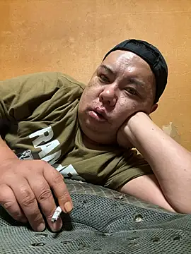 punk0805 online show from October 2025 12:59:01 PM