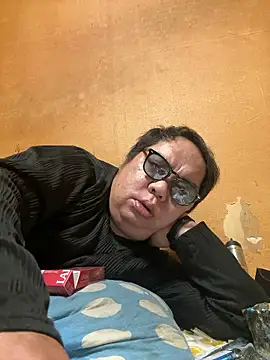 punk0805 online show from March 2026 01:24:01 PM