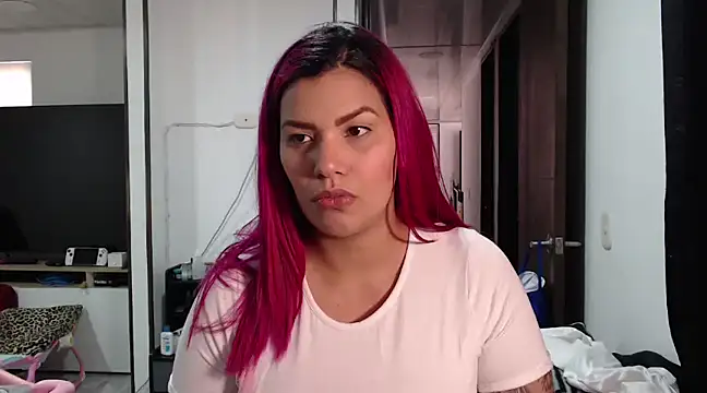 Snapshot of CarolinaRincon chatting on February 2025 07:53:02 PM CarolinaRincon online show from February 2025 07:53:02 PM