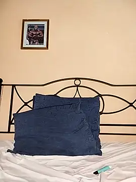 SofiaMori online show from November 2025 01:00:01 PM