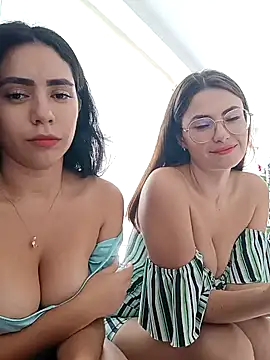 Snapshot of GiiirlPower chatting on January 2025 07:59:02 PM GiiirlPower online show from January 2025 07:59:02 PM