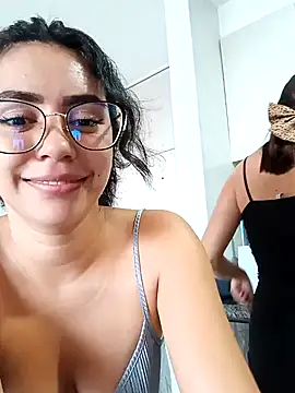 Snapshot of GiiirlPower chatting on January 2025 10:37:01 PM GiiirlPower online show from January 2025 10:37:01 PM