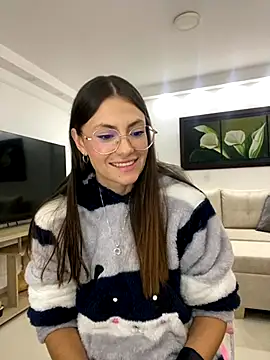 Snapshot of GiiirlPower chatting on September 2025 05:13:01 AM GiiirlPower online show from September 2025 05:13:01 AM