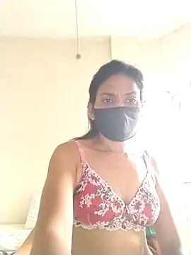 Snapshot of sunita6009 chatting on July 2026 03:45:02 AM sunita6009 online show from July 2026 03:45:02 AM