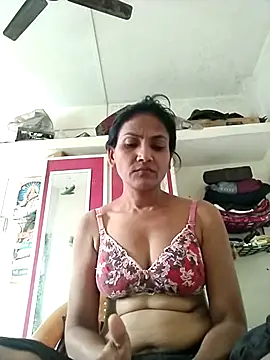 Snapshot of sunita6009 chatting on July 2026 11:17:02 AM sunita6009 online show from July 2026 11:17:02 AM