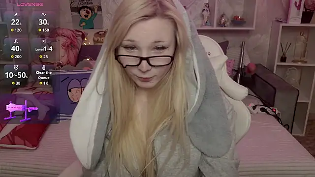 MeowkaKitty online show from February 2026 02:05:02 AM