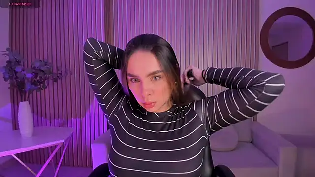 EloisaOlivero online show from September 2025 11:45:02 AM