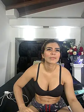 Snapshot of Arianna_Jones1 chatting on April 2026 11:50:01 PM Arianna Jones1 online show from April 2026 11:50:01 PM