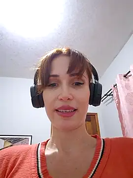 Irresistible24 online show from December 2025 11:53:01 PM