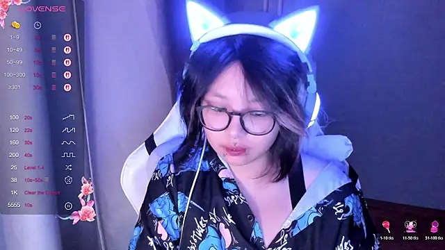 maydaykimmy online show from October 2025 08:44:02 PM