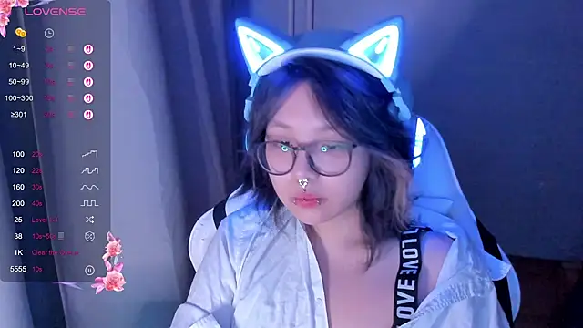 Snapshot of maydaykimmy chatting on February 2026 08:23:01 PM maydaykimmy online show from February 2026 08:23:01 PM