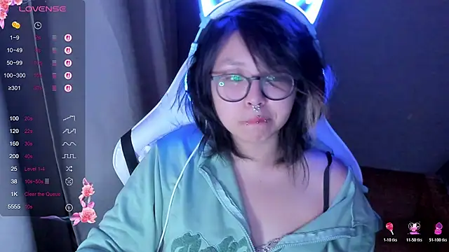 Snapshot of maydaykimmy chatting on February 2026 11:05:02 PM maydaykimmy online show from February 2026 11:05:02 PM