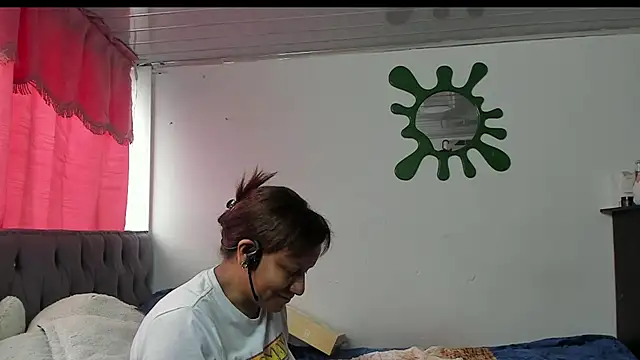Laflaka22 online show from November 2025 05:44:01 PM