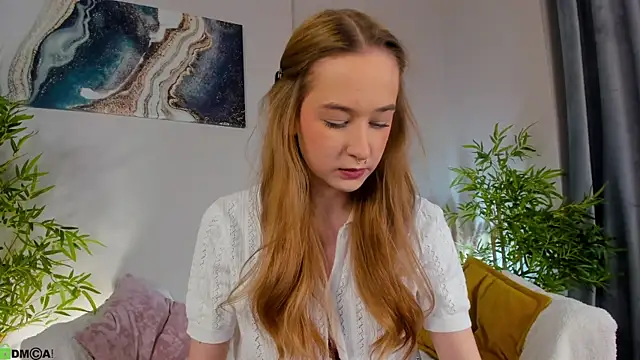 Sweett Monica online show from November 2025 01:04:02 AM