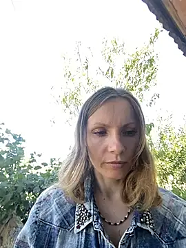 Snapshot of Anita-Smith chatting on July 2026 06:39:02 AM Anita-Smith online show from July 2026 06:39:02 AM
