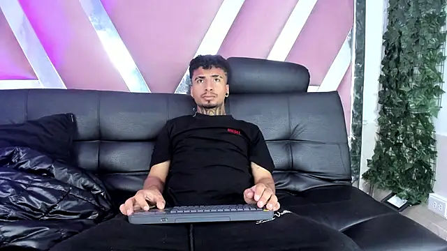 JuanCamiilo 66 online show from March 2026 02:05:02 AM