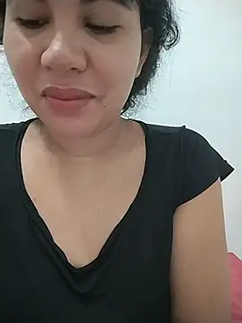 Snapshot of Yara0k chatting on May 2026 07:04:02 AM Yara0k online show from May 2026 07:04:02 AM