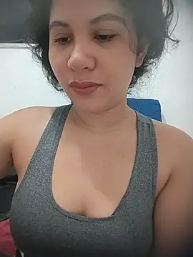 Snapshot of Yara0k chatting on June 2026 07:10:01 AM Yara0k online show from June 2026 07:10:01 AM