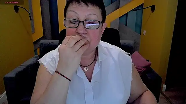 Snapshot of BarbaraTurners chatting on March 2025 03:42:01 AM BarbaraTurners online show from March 2025 03:42:01 AM