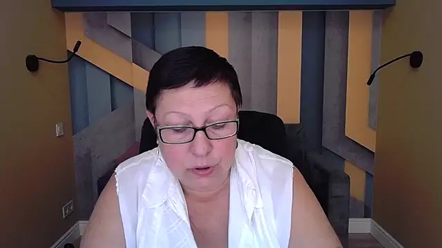 Snapshot of BarbaraTurners chatting on October 2025 06:30:02 PM BarbaraTurners online show from October 2025 06:30:02 PM