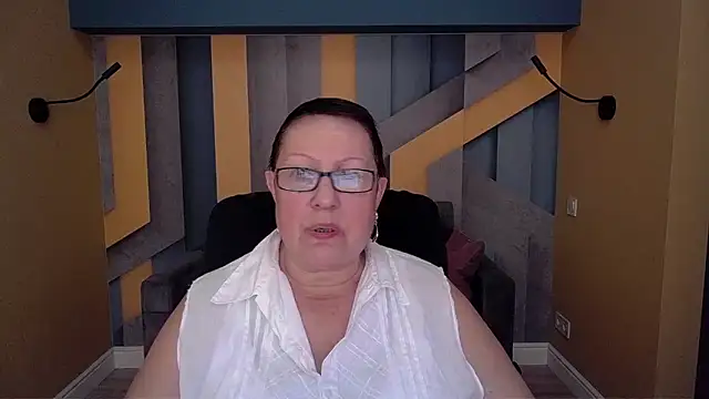 BarbaraTurners online show from November 2025 12:33:02 PM