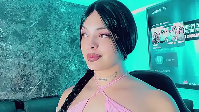 Emmaa Saenz  online show from January 2026 06:22:01 PM