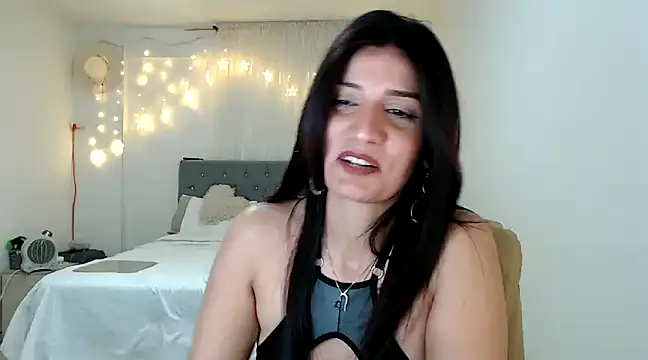 ZajiraShane online show from December 2024 10:30:01 AM